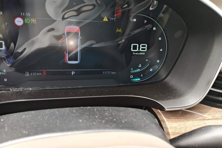 Used Roewe iMAX8 2023 400TGI Comfort Edition Odometer Close Up