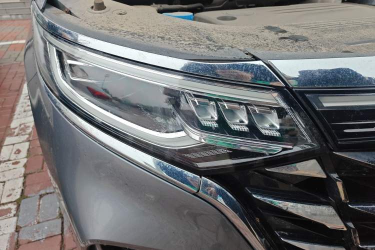 Used Roewe iMAX8 2023 400TGI Comfort Edition Right Front Headlight