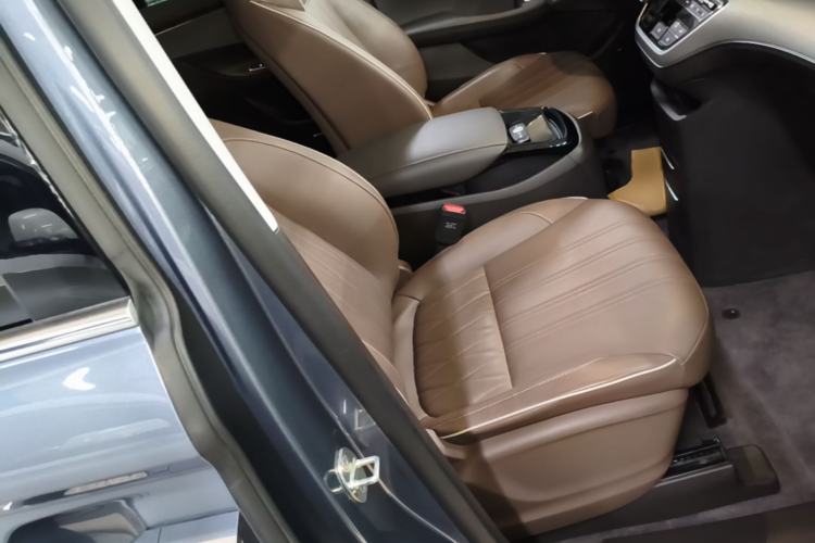 Used Roewe iMAX8 2023 400TGI Comfort Edition Right Front Seat