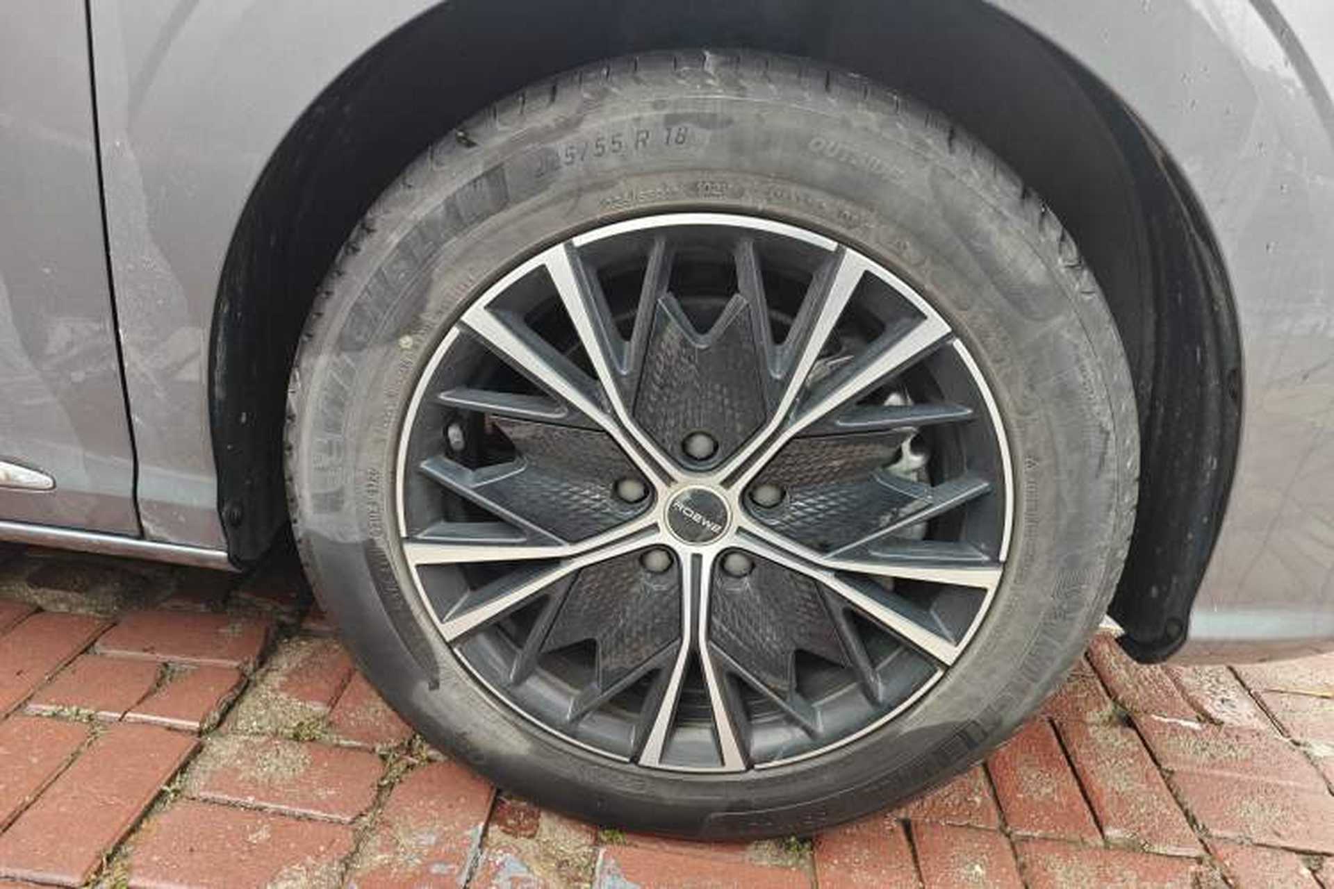 Used Roewe iMAX8 2023 400TGI Comfort Edition Right Front Wheel Hub