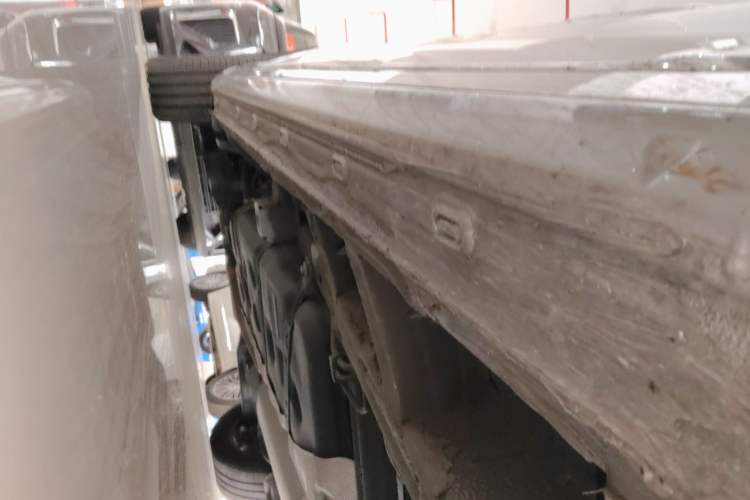 Used Roewe iMAX8 2023 400TGI Comfort Edition Right Side Sill