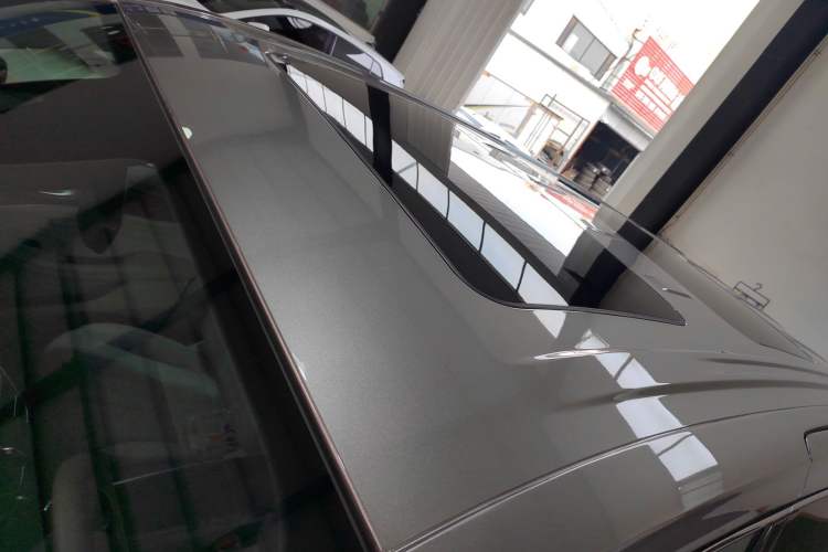 Used Roewe iMAX8 2023 400TGI Comfort Edition Roof