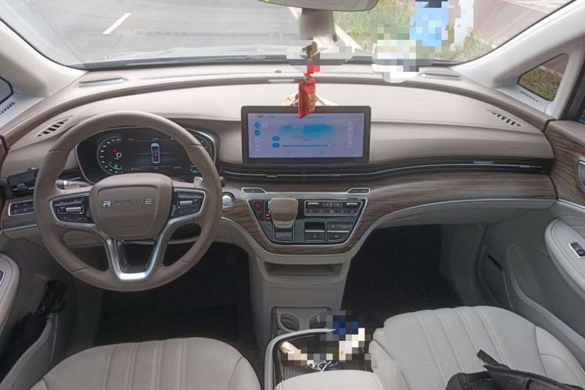 Used Roewe iMAX8 2023 400TGI Comfort Edition Center Console