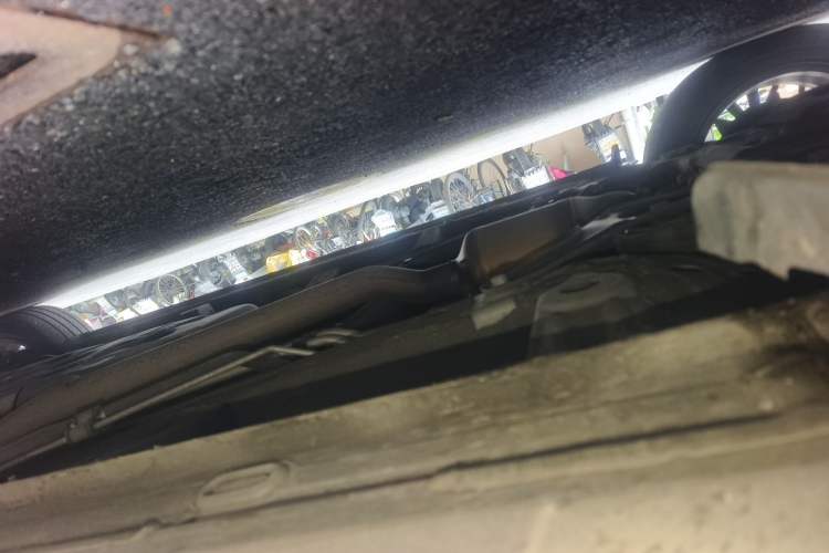 Used Roewe iMAX8 2023 400TGI Comfort Edition Chassis Front Left