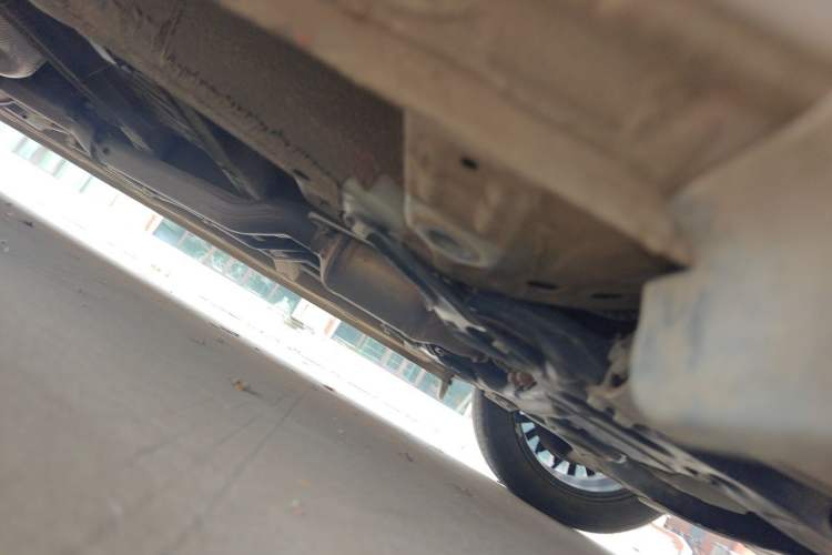 Used Roewe iMAX8 2023 400TGI Comfort Edition Chassis Front Right