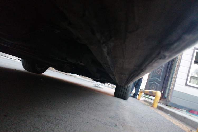 Used Roewe iMAX8 2023 400TGI Elite Edition Chassis Rear Right