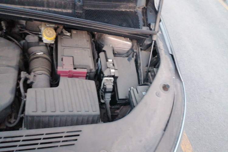 Used Roewe iMAX8 2023 400TGI Elite Edition Engine Bay Left
