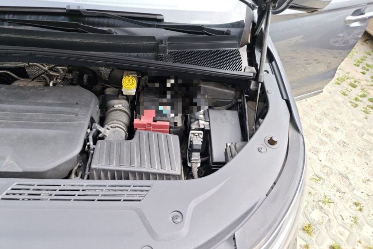 Used Roewe iMAX8 2023 400TGI Comfort Edition Engine Bay Left