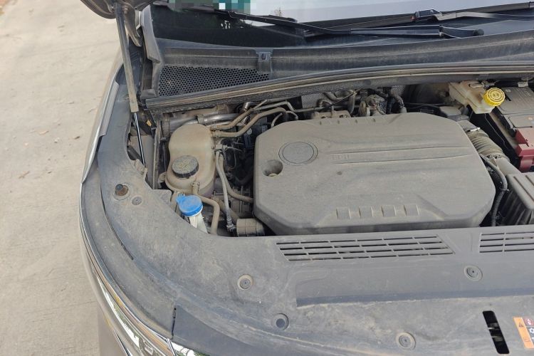 Used Roewe iMAX8 2023 400TGI Comfort Edition Engine Bay Right
