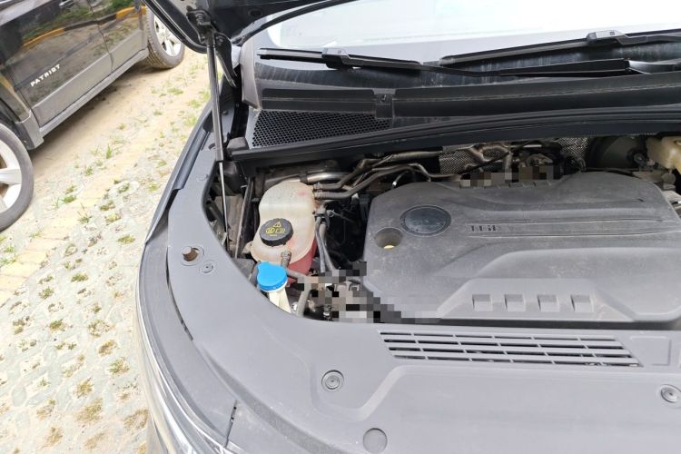 Used Roewe iMAX8 2023 400TGI Comfort Edition Engine Bay Right