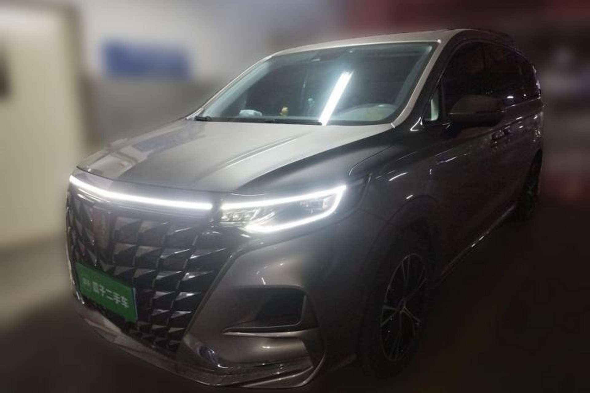 Used Roewe iMAX8 2023 400TGI Comfort Edition Front Left 45 Deg