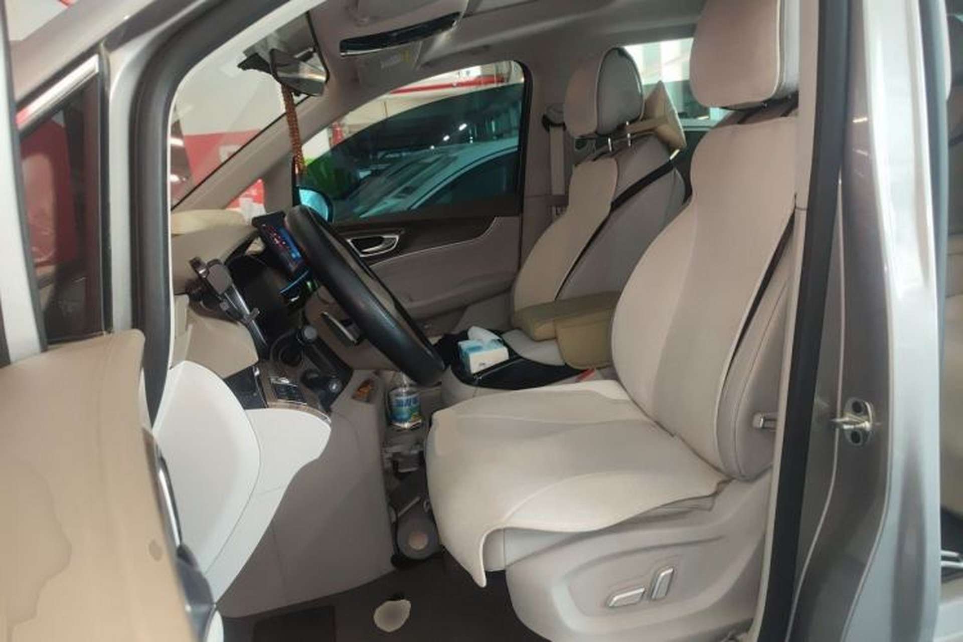Used Roewe iMAX8 2023 400TGI Comfort Edition Left Front Seat