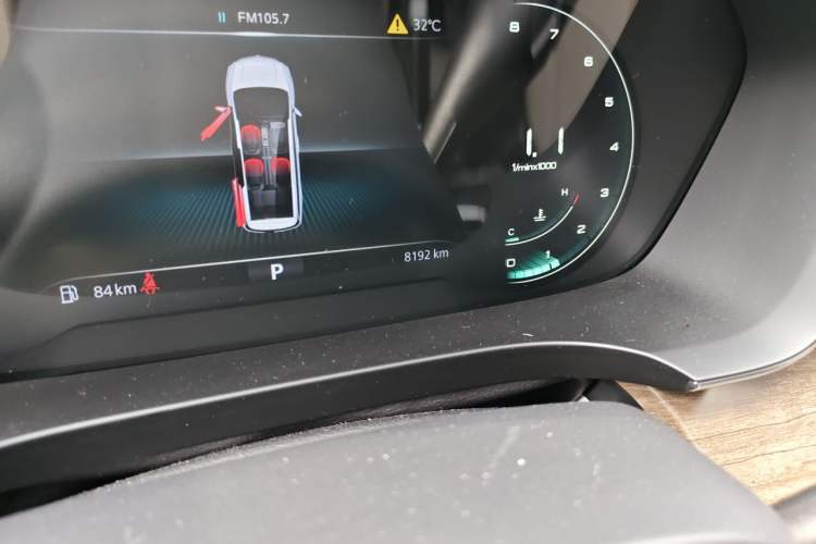 Used Roewe iMAX8 2023 400TGI Comfort Edition Odometer Close Up