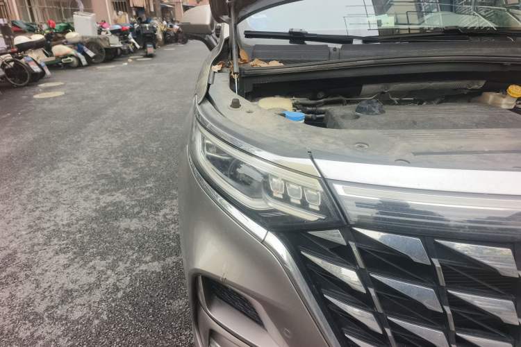 Used Roewe iMAX8 2023 400TGI Comfort Edition Right Front Headlight