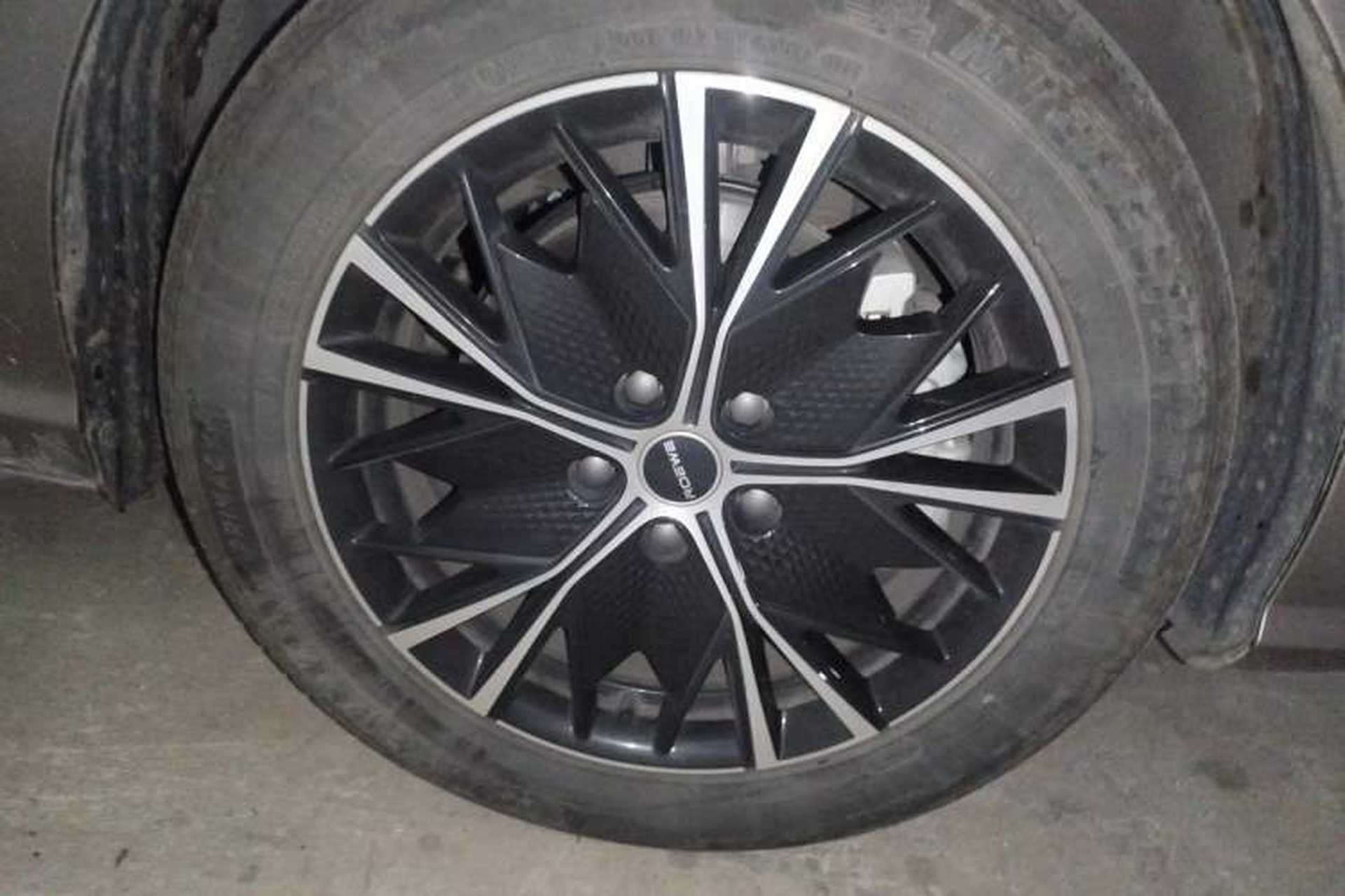 Used Roewe iMAX8 2023 400TGI Comfort Edition Right Front Wheel Hub