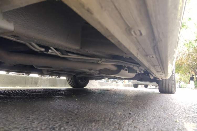 Used Roewe iMAX8 2023 400TGI Comfort Edition Chassis Front Left