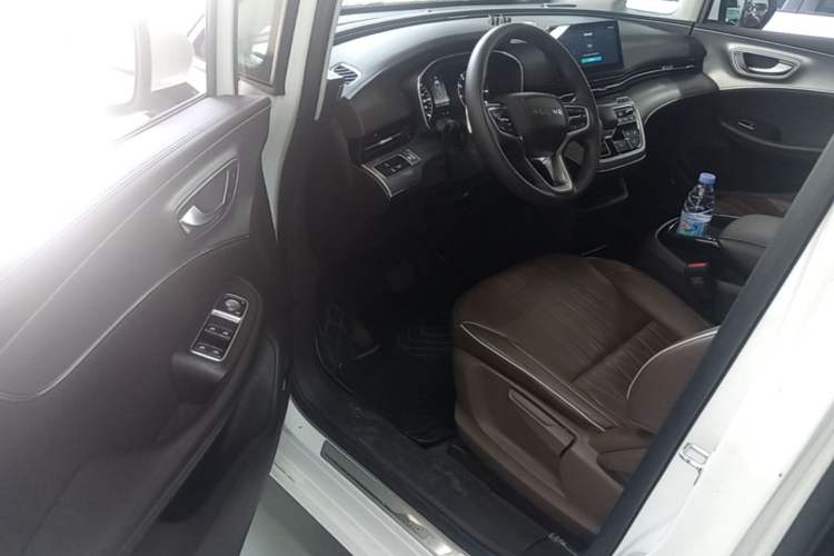 Used Roewe iMAX8 2023 400TGI Comfort Edition Driver Seat