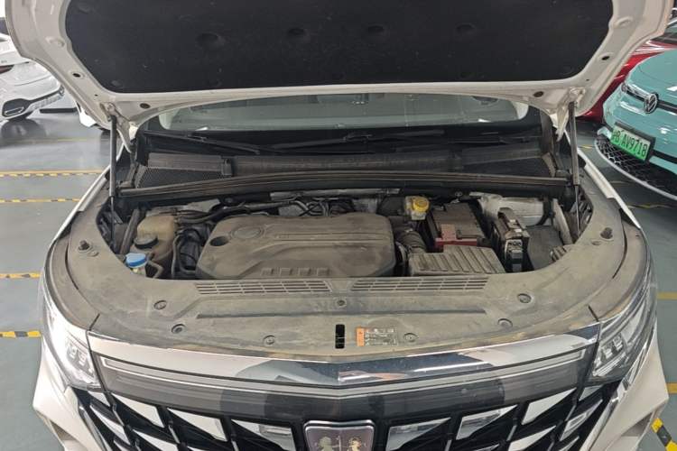 Used Roewe iMAX8 2023 400TGI Comfort Edition Engine Bay
