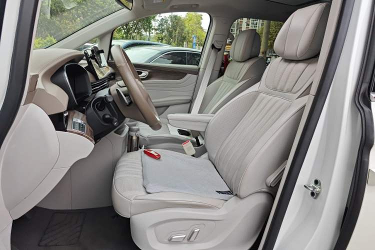 Used Roewe iMAX8 2023 400TGI Comfort Edition Left Front Seat