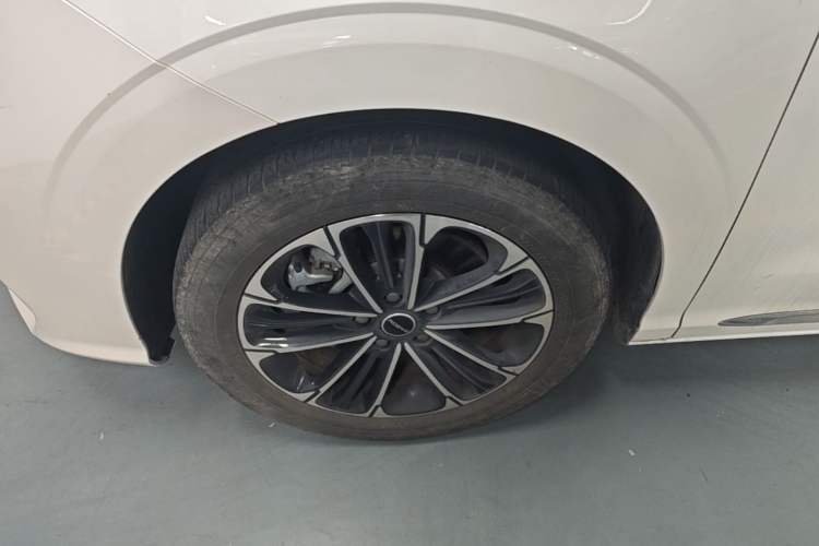 Used Roewe iMAX8 2023 400TGI Comfort Edition Left Front Wheel Hub