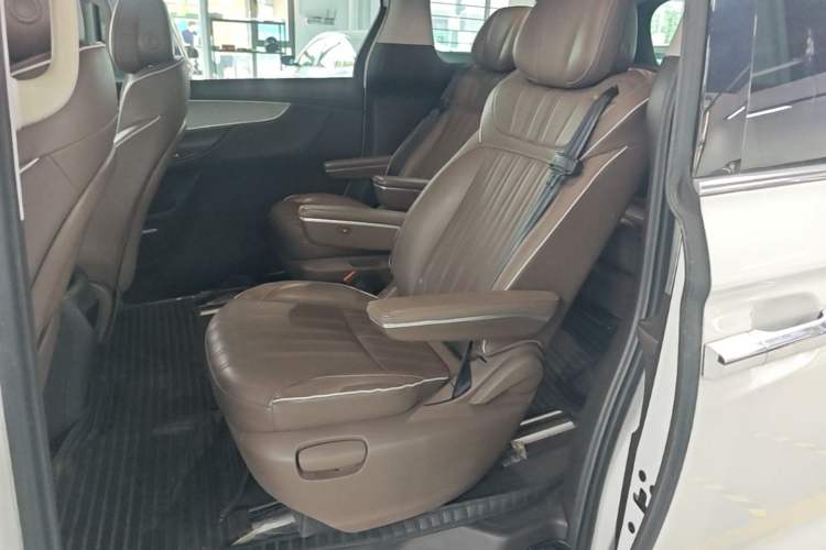 Used Roewe iMAX8 2023 400TGI Comfort Edition Left Rear Seat