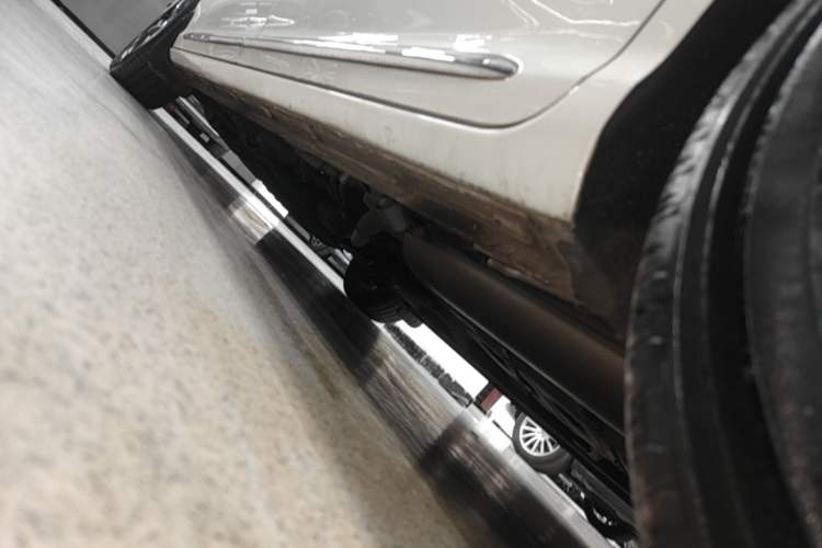 Used Roewe iMAX8 2023 400TGI Comfort Edition Left Side Sill