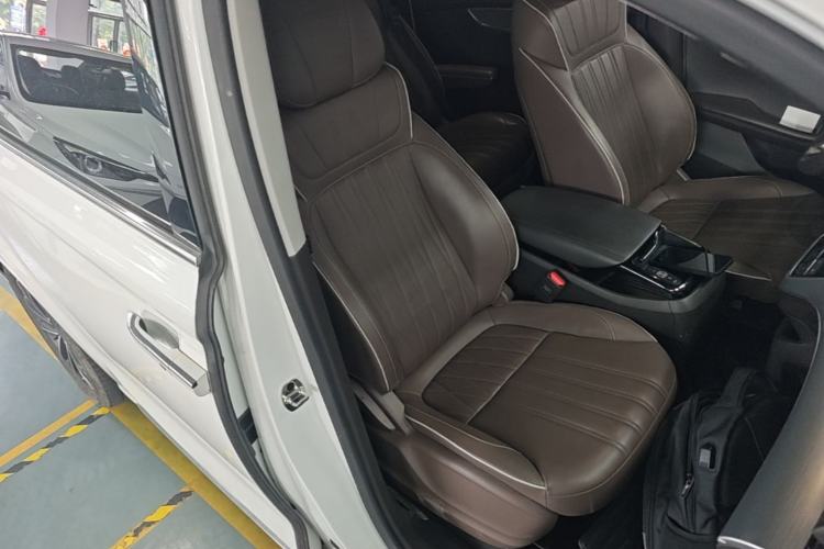 Used Roewe iMAX8 2023 400TGI Comfort Edition Right Front Seat