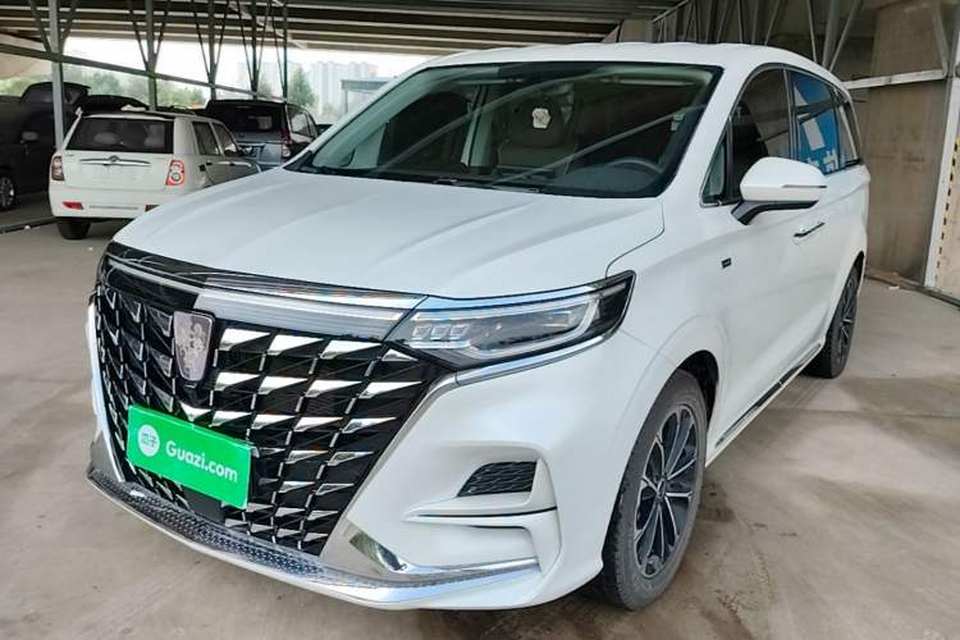 Roewe iMAX8 2023