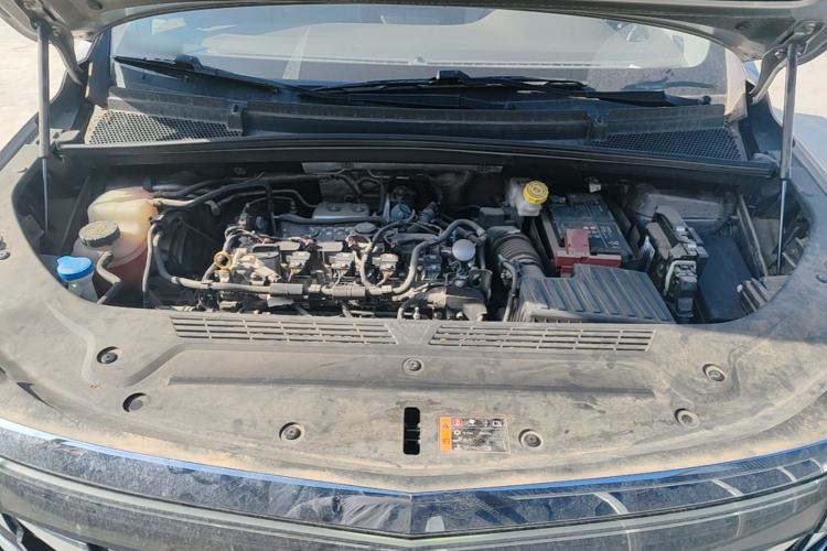 Used Roewe iMAX8 2023 400TGI Comfort Edition Engine Bay