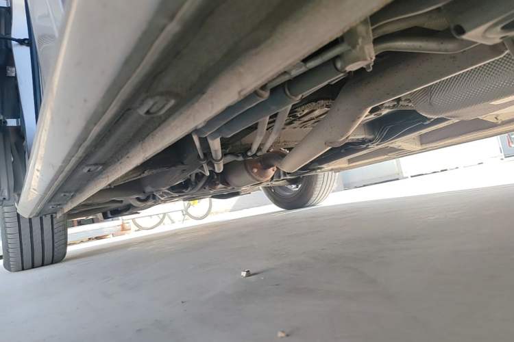 Used Roewe iMAX8 2023 400TGI Comfort Edition Left Side Sill