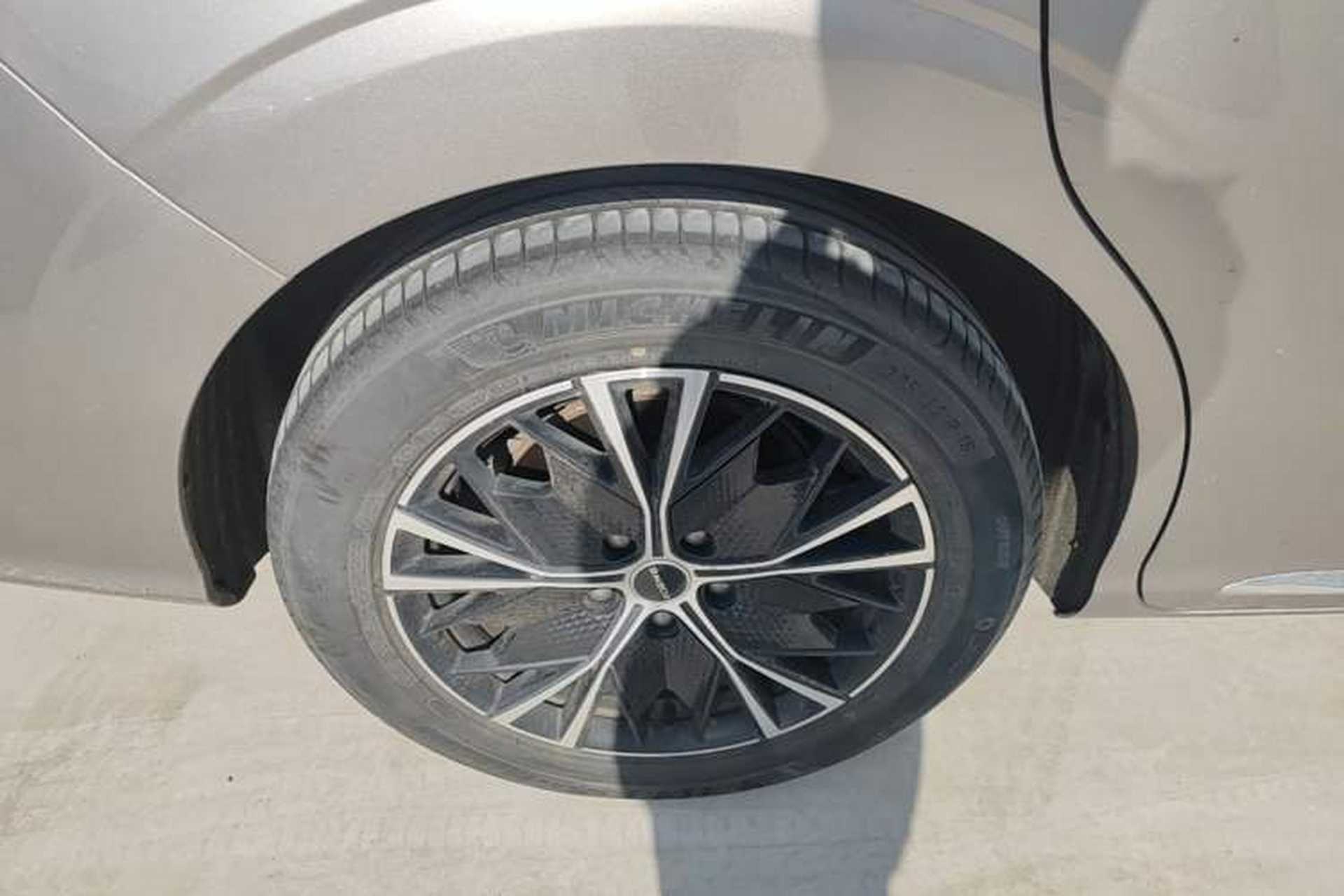 Used Roewe iMAX8 2023 400TGI Comfort Edition Right Rear Wheel Hub