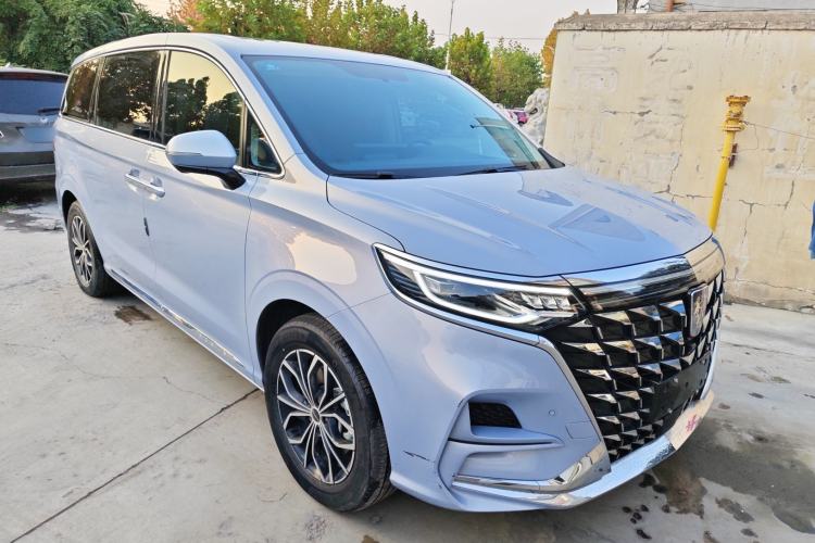 Used Roewe iMAX8 New Energy 2022 First-Class Platinum Edition Exterior 2