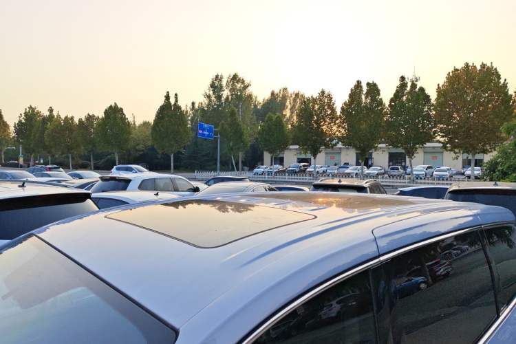 Used Roewe iMAX8 New Energy 2022 First-Class Platinum Edition Roof