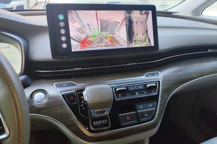 Used Roewe iMAX8 New Energy 2022 First-Class Platinum Edition Audio And AC Panel