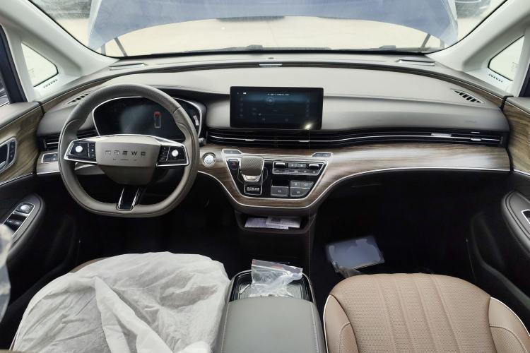 Used Roewe iMAX8 New Energy 2022 Golden Edition Interior 2