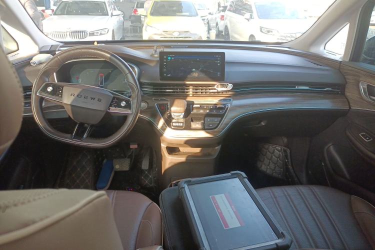 Used Roewe iMAX8 New Energy 2022 Golden Edition Interior 2