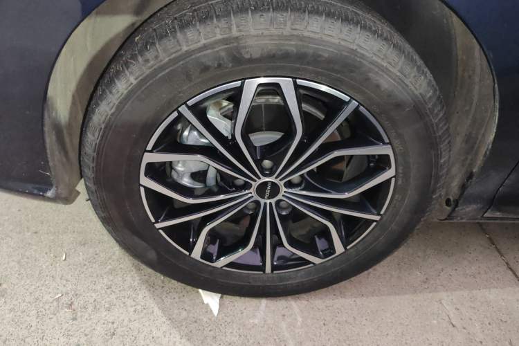 Used Roewe iMAX8 New Energy 2022 Golden Edition Left Front Wheel Hub