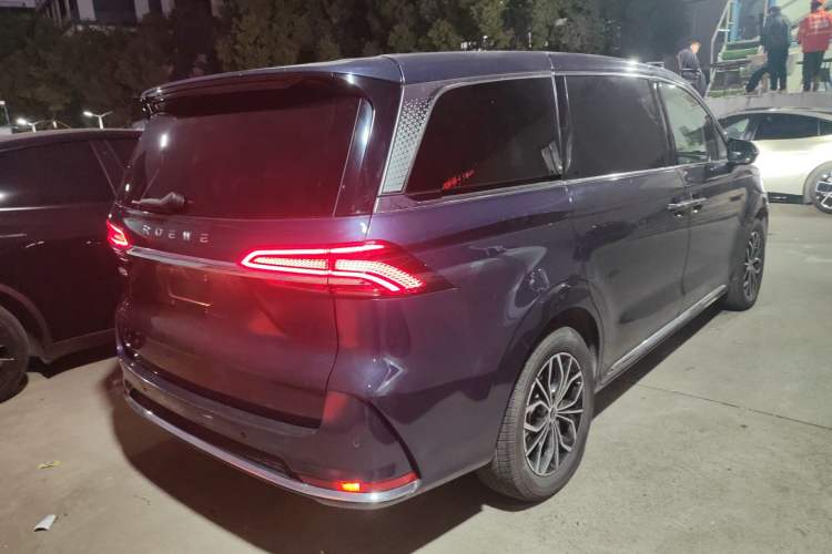 Used Roewe iMAX8 New Energy 2022 Golden Edition Rear Right 45 Deg