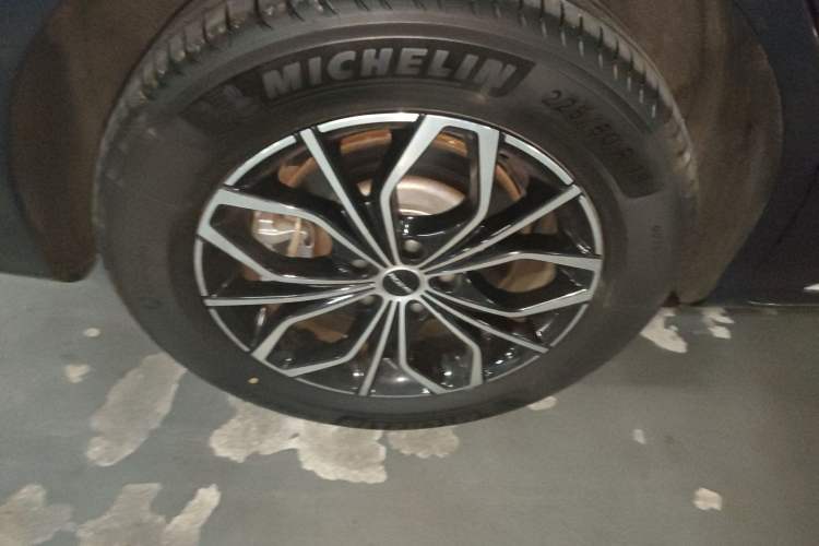 Used Roewe iMAX8 New Energy 2022 Golden Edition Right Rear Wheel Hub