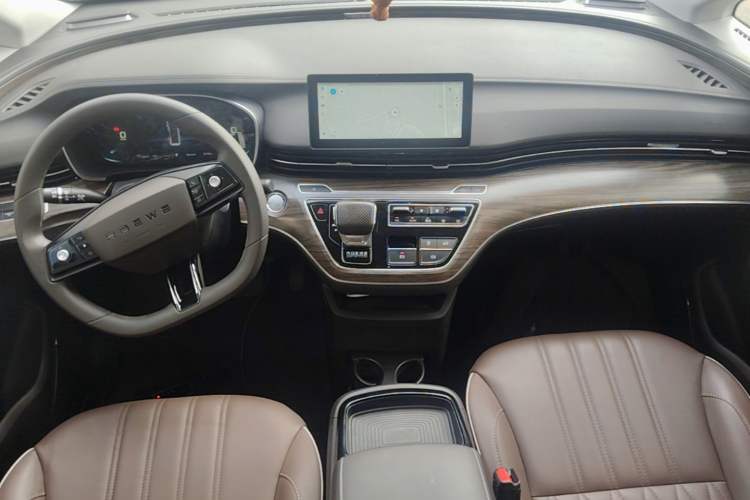 Used Roewe iMAX8 New Energy 2022 Silver Edition Center Console
