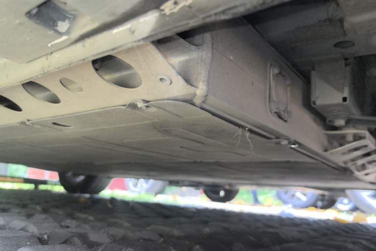 Used Roewe iMAX8 New Energy 2022 First-Class Platinum Edition Chassis Front Right