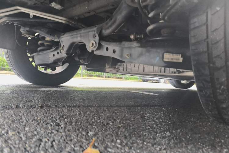 Used Roewe iMAX8 New Energy 2022 Silver Edition Chassis Rear Right