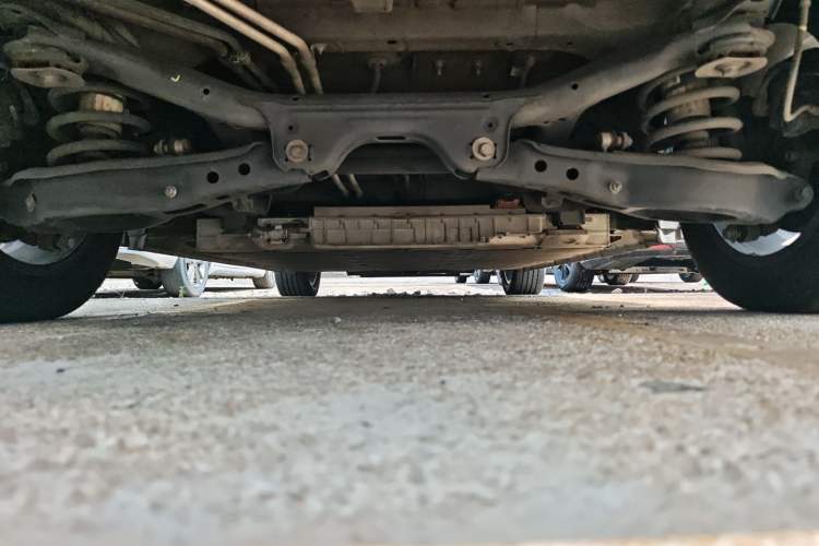 Used Roewe iMAX8 New Energy 2022 Silver Edition Chassis Rear