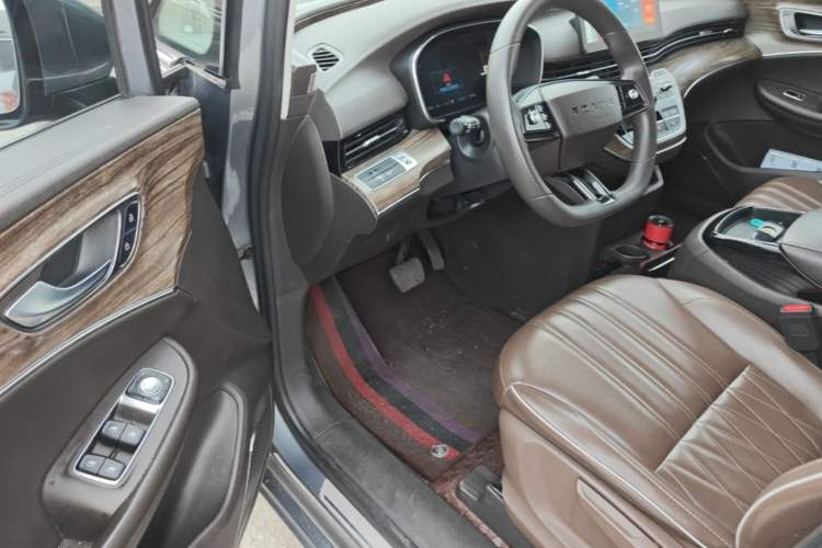 Used Roewe iMAX8 New Energy 2022 Silver Edition Driver Seat
