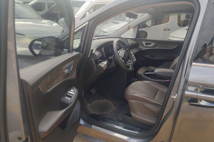 Used Roewe iMAX8 New Energy 2022 Silver Edition Driver Seat