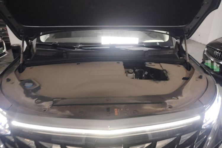 Used Roewe iMAX8 New Energy 2022 Golden Edition Engine Bay