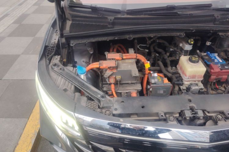 Used Roewe iMAX8 New Energy 2022 Silver Edition Engine Bay Right