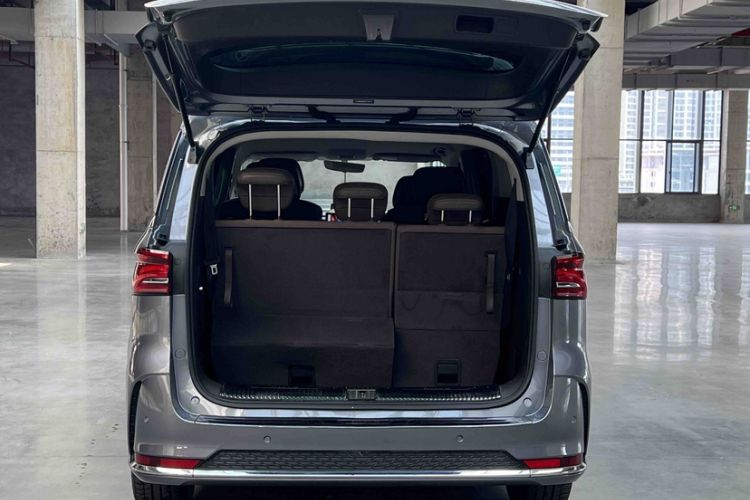 Used Roewe iMAX8 New Energy 2022 Silver Edition Exterior 2