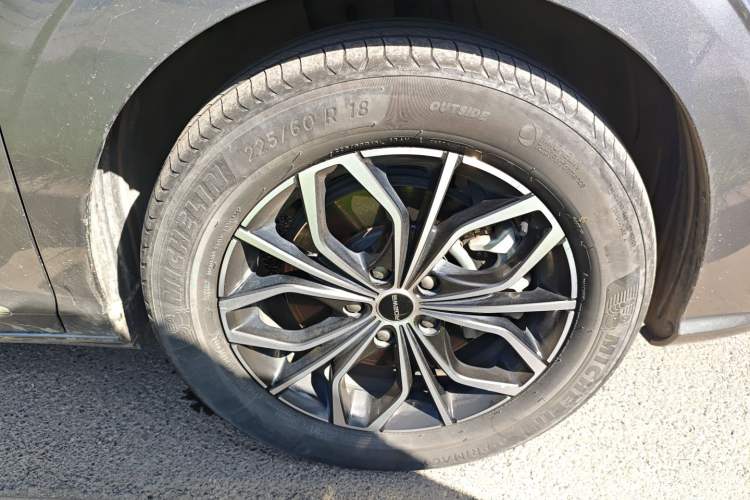 Used Roewe iMAX8 New Energy 2022 Golden Edition Exterior 7