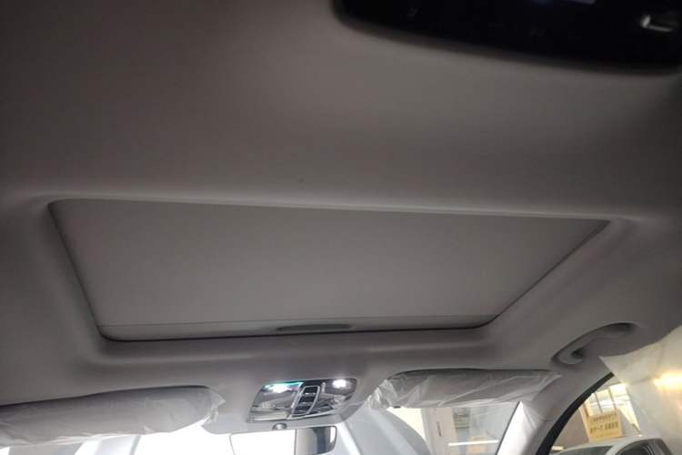 Used Roewe iMAX8 New Energy 2022 Golden Edition Headliner